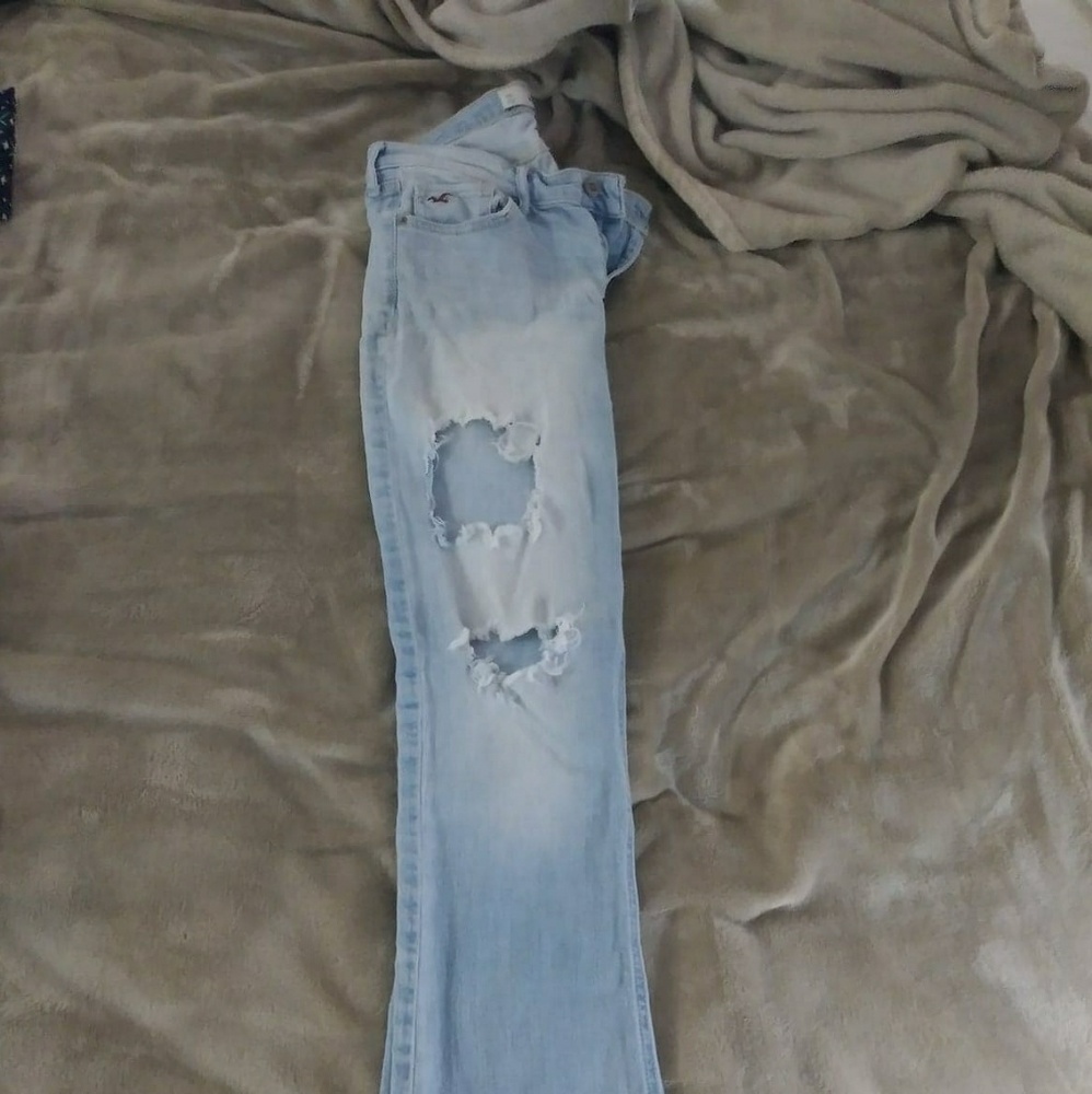 Hollister jeans w/distress